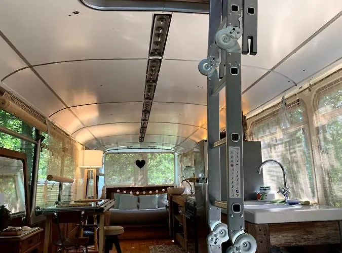 Magic Roof Bus With Big Bath In The Tree Forest! * Mimizan